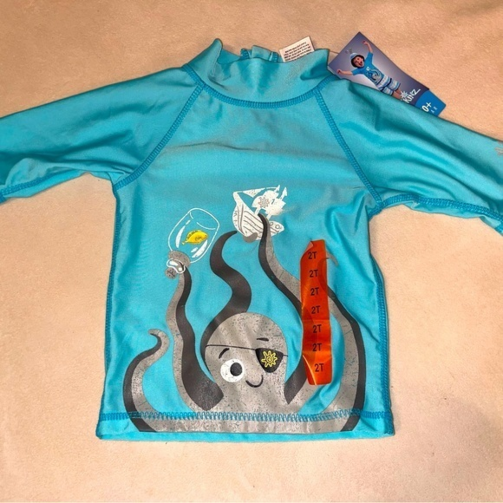 NWT‎ UV Skinz Rash Guard